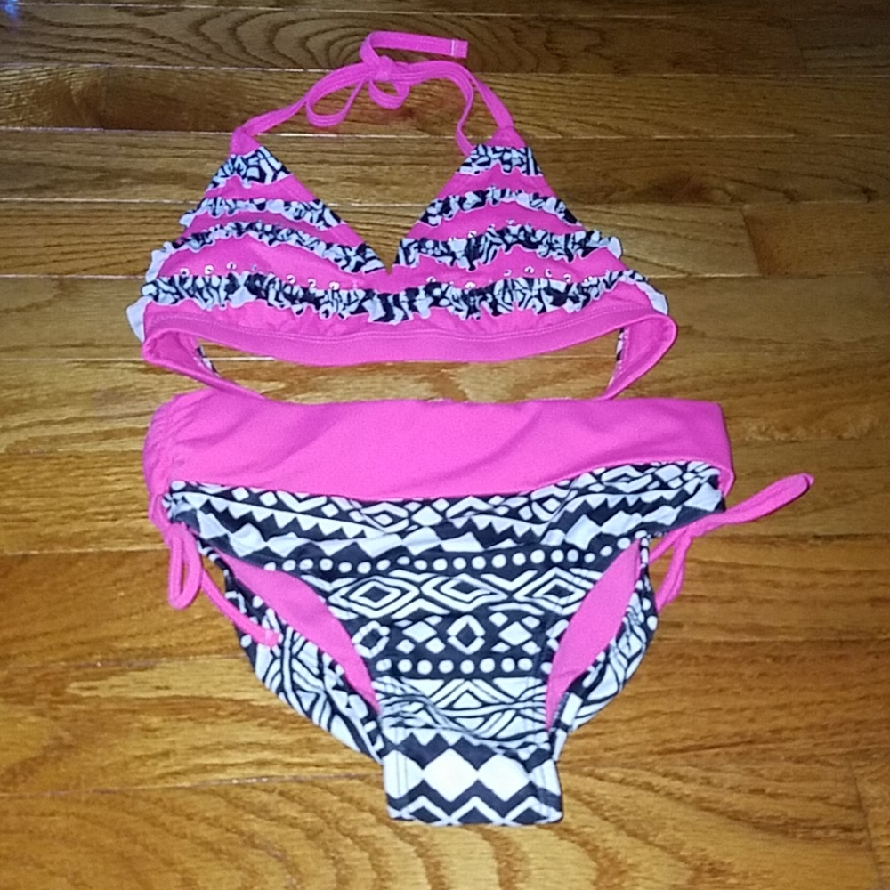 Girls two-piece bathing suit